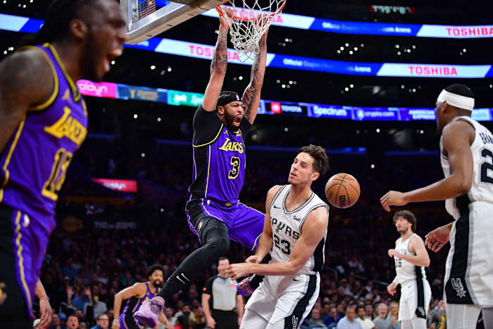 Anthony Davis Zach Collins Lakers